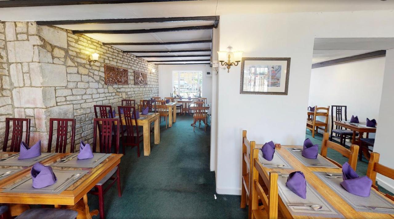 Siam Cottage Guesthouse Over 300 Years Old With Thai Restaurant Moreton-in-Marsh 外观 照片