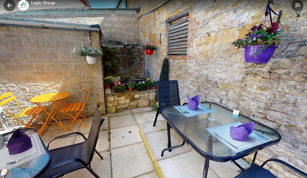 Siam Cottage Guesthouse Over 300 Years Old With Thai Restaurant Moreton-in-Marsh 外观 照片