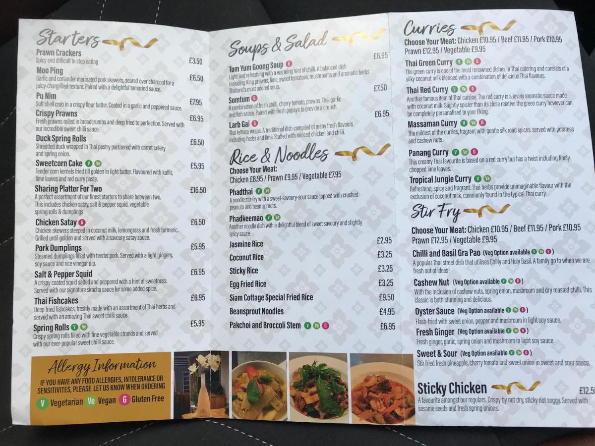 Siam Cottage Guesthouse Over 300 Years Old With Thai Restaurant Moreton-in-Marsh 外观 照片