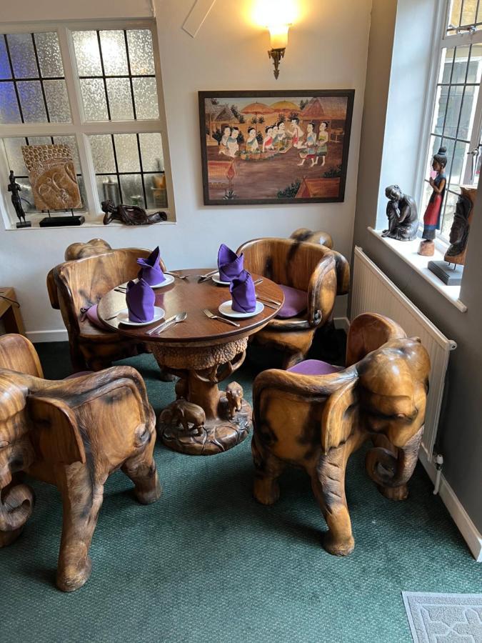 Siam Cottage Guesthouse Over 300 Years Old With Thai Restaurant Moreton-in-Marsh 外观 照片