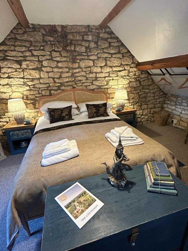 Siam Cottage Guesthouse Over 300 Years Old With Thai Restaurant Moreton-in-Marsh 外观 照片