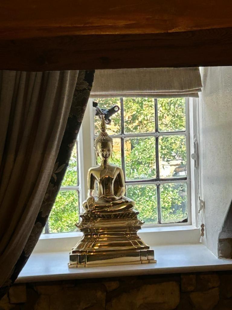Siam Cottage Guesthouse Over 300 Years Old With Thai Restaurant Moreton-in-Marsh 外观 照片